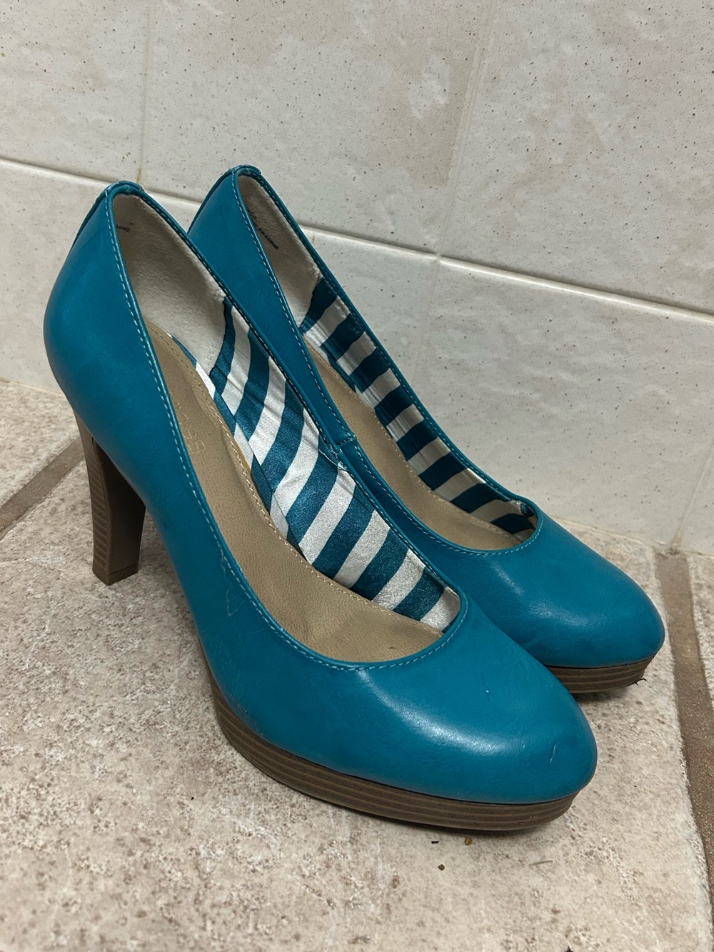 Maurices Teal Platform Pump Heels
